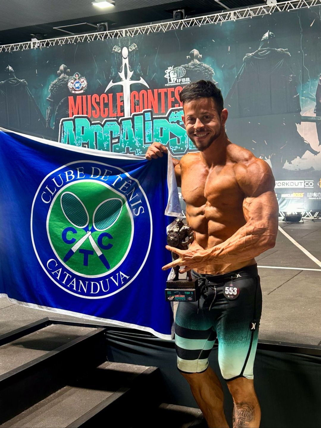 Atleta Jonas Delfino conquista 3º lugar em sua categoria em Campeonato de Fisiculturismo Internacional